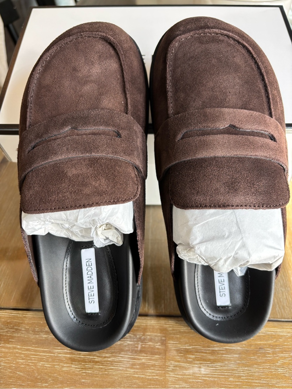 NWT Women's Toryn Tailored Round-Toe Clogs